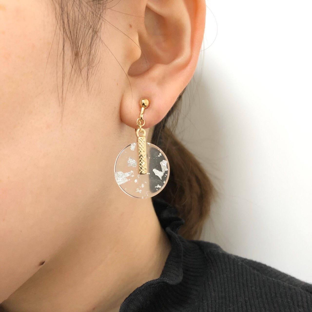 アクリル円チャームの〈ピアス/イヤリング〉 | Dua-アクセサリーパーツ