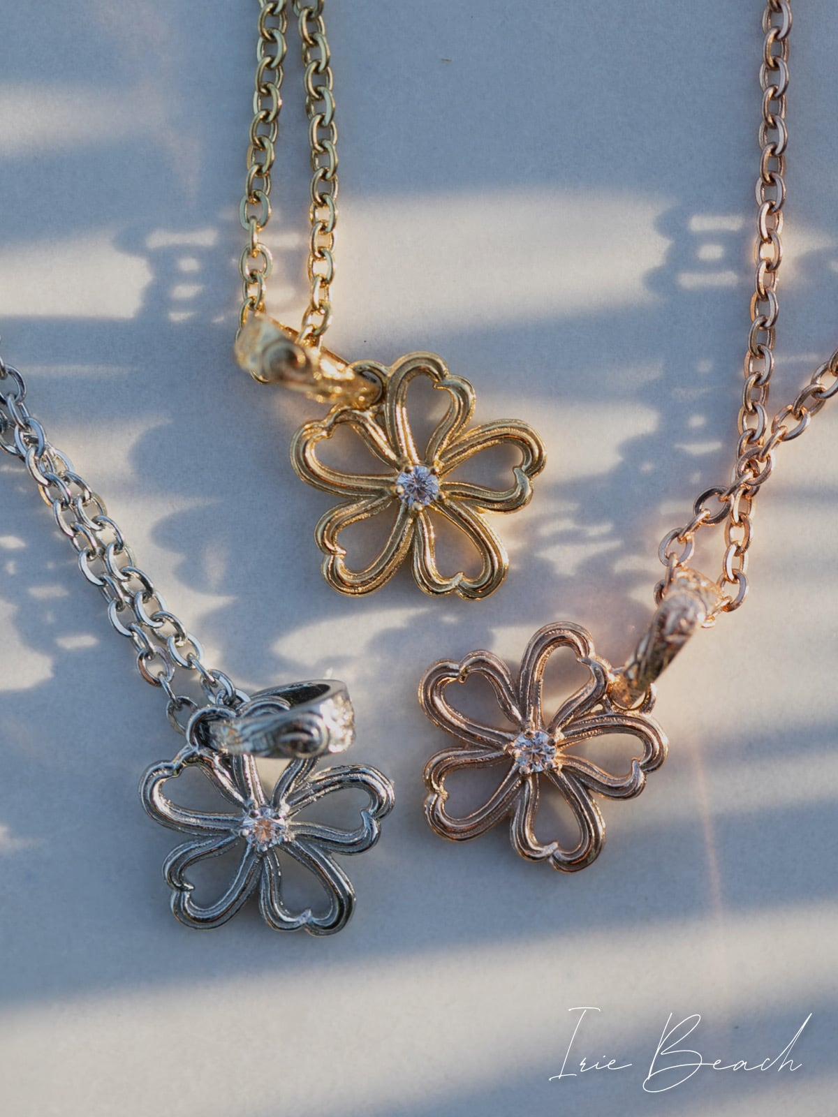 Flower cz necklace