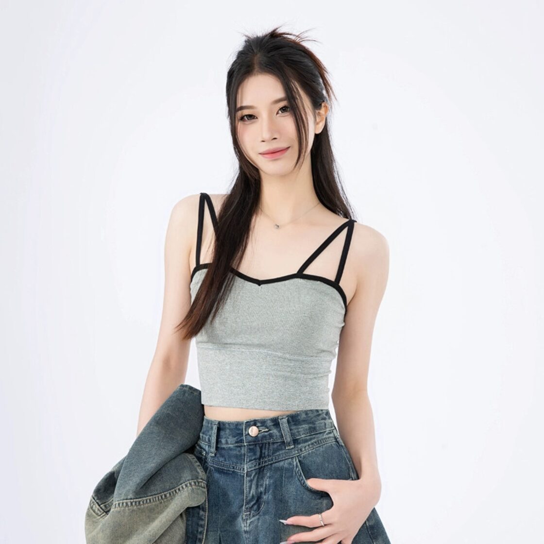 胸 美人