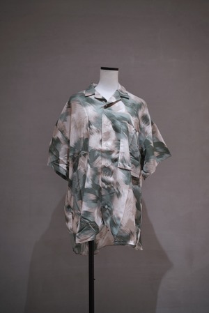 INTERPLAY Open Collar S/S Over Size Shirt  "leaf" green