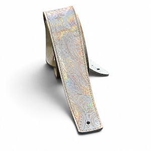 G-Premium Paisley Holograw White