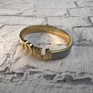 MIU MIU ブレスレット ホワイト A-9608