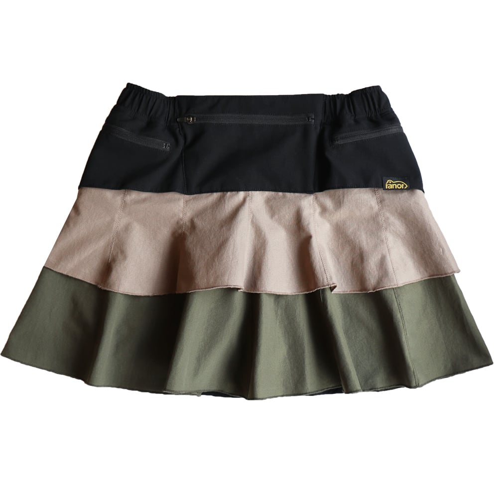 【美品】ranor☆ CRAZY FRILLS SKIRT☆Sサイズ（通常のM） ranor(ラナー) CRAZY FRILLS SKIRT【restock】BLACK | play field mountain
