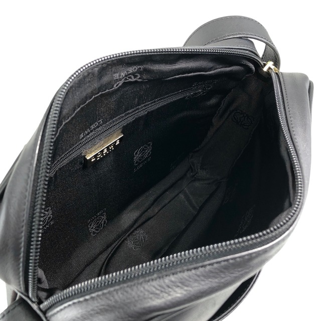 LOEWE ロエベ ショルダーバッグ ブラック アナグラム型押し レザー クロスボディ vintage ヴィンテージ オールド bftpuc
