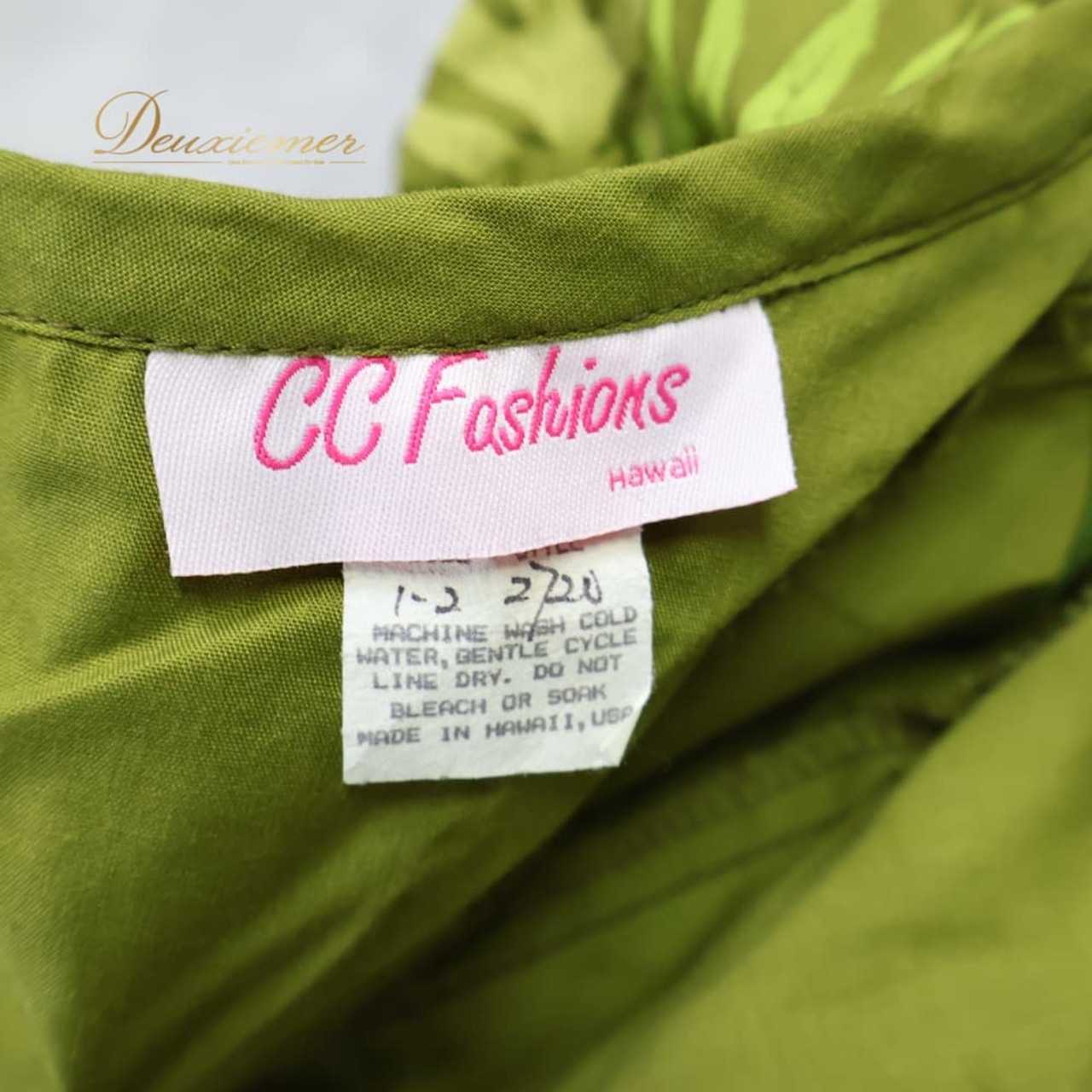 フラダンス 衣装 CC Fashions CCファッション ワンピース ドレス グリーン系 カーキ系 ラウアエ柄 緑 黒 フリル フラ ダンス ダンス衣装 イベント ステージ ハワイアン アロハ かわいい 華やか おしゃれ ブラック系
