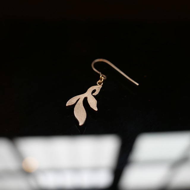 竹俣勇壱　LEAFショート 片耳ピアスSS シルバー　［2104280000267］