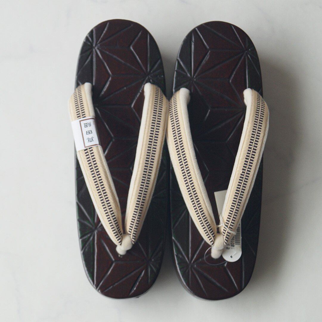 【下駄】鎌倉彫り 舟形台 真田紐花緒 M寸