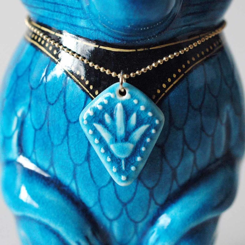 幸兵衛窯 幸運の守神】トト ペルシャンブルー エジプト神話 | 美濃焼