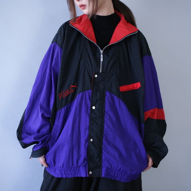 "PUMA" good coloring and gimmick design over silhouette nylon blouson