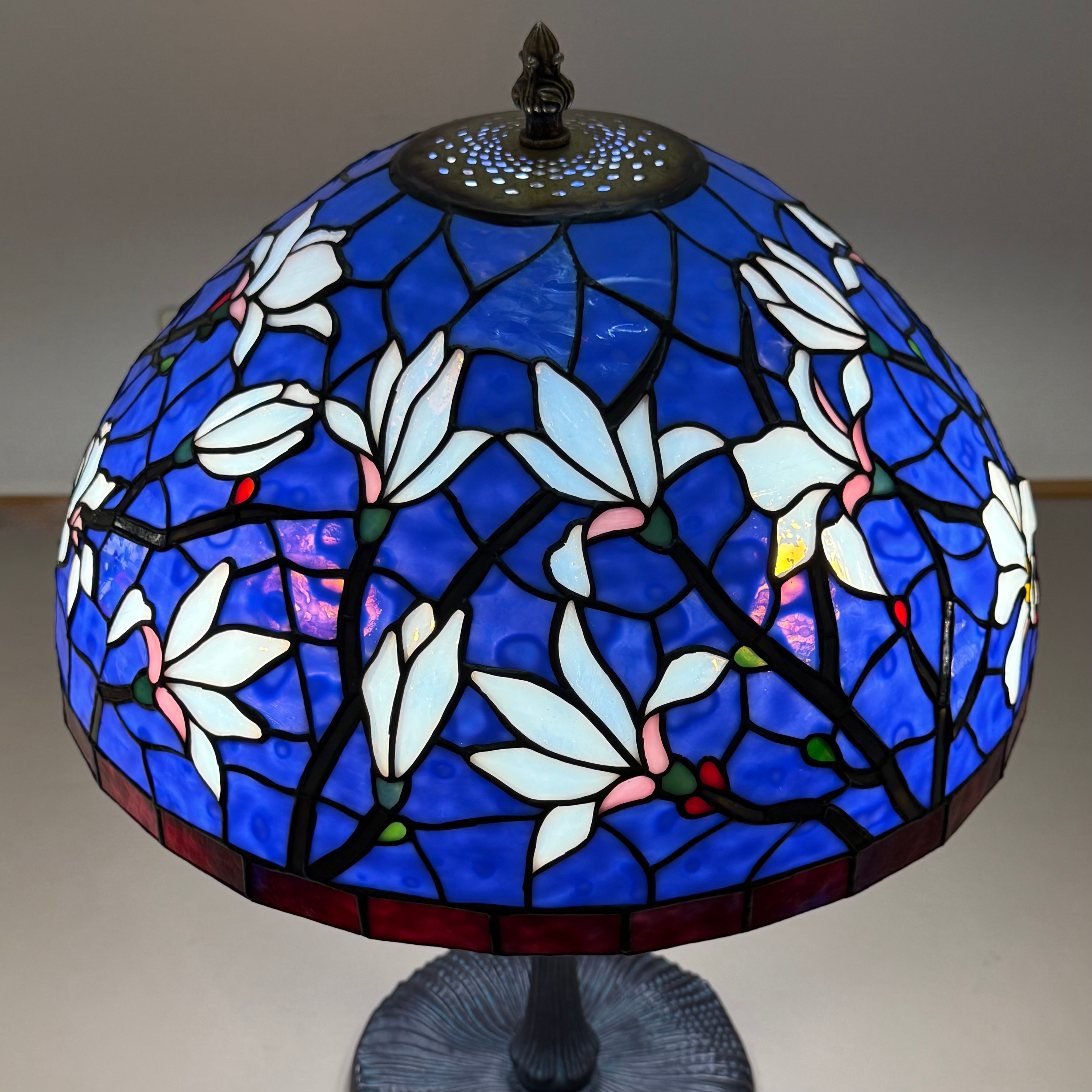 ステンドグラスランプ【川島政則ステンドグラス工房】 ステンドグラスランプ【川島政則ステンドグラス工房】