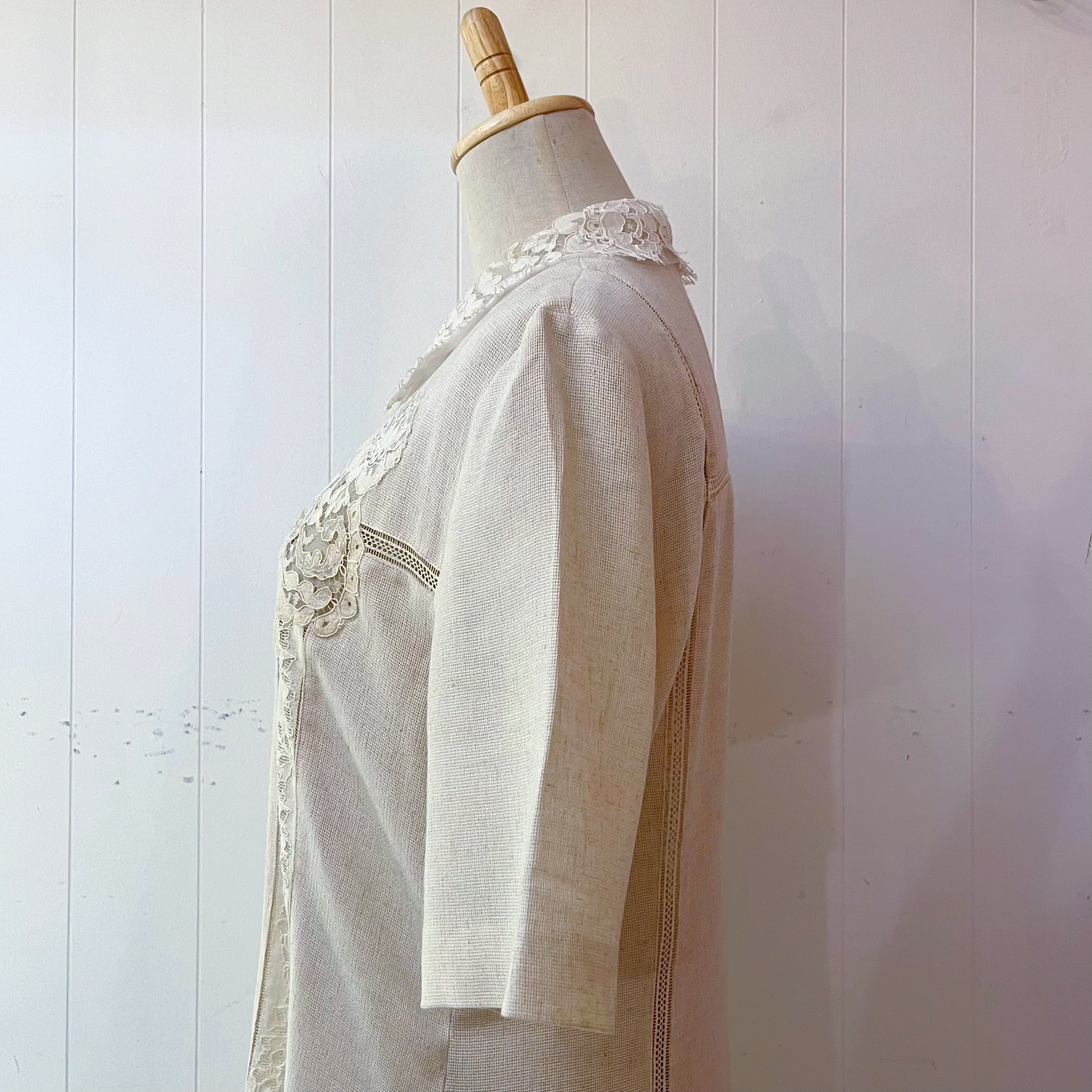 lace collar linen beige one-piece
