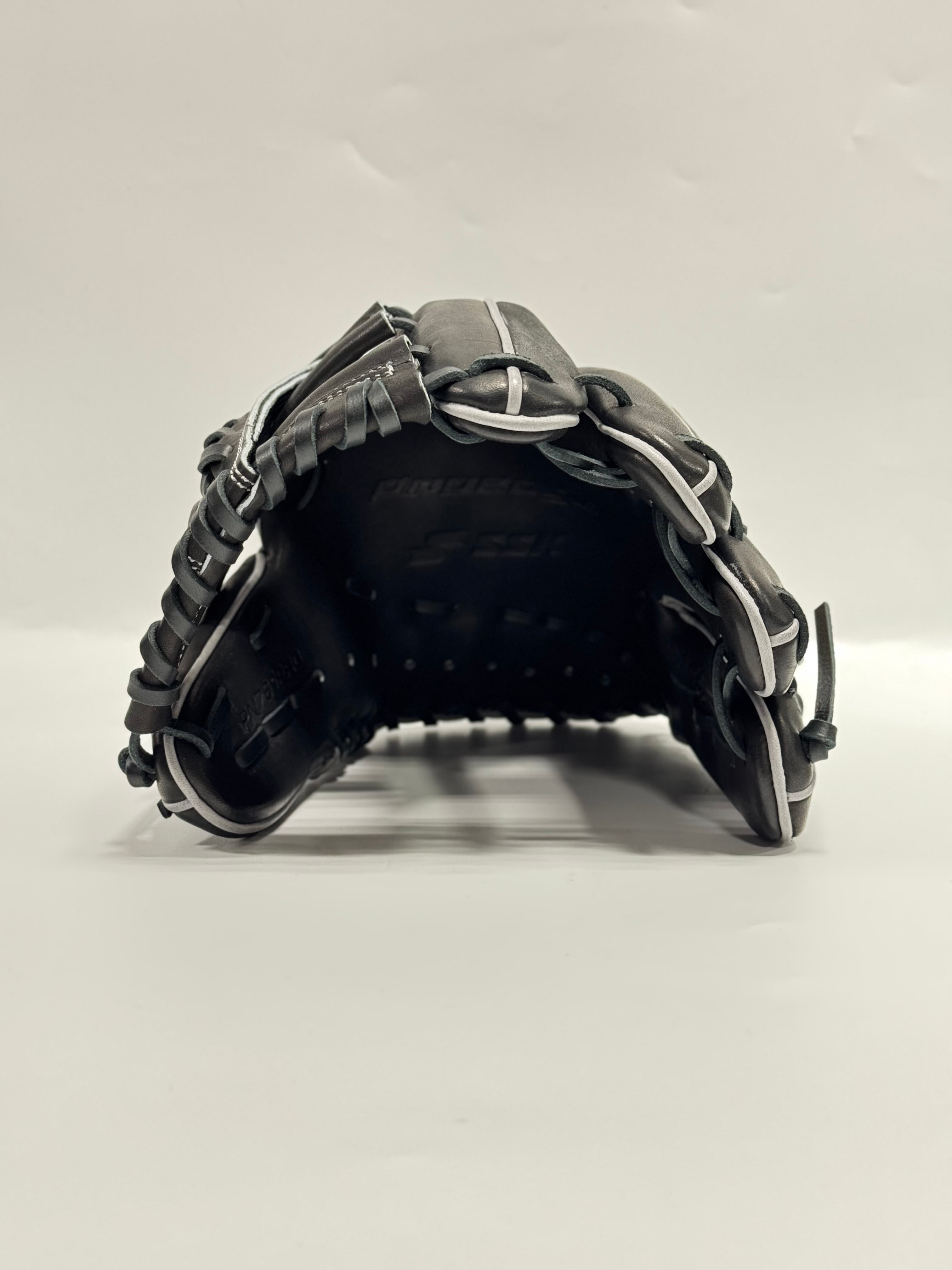SSKｰエスエスケイ proedge(プロエッジ）軟式限定グローブ 矢野雅哉選手