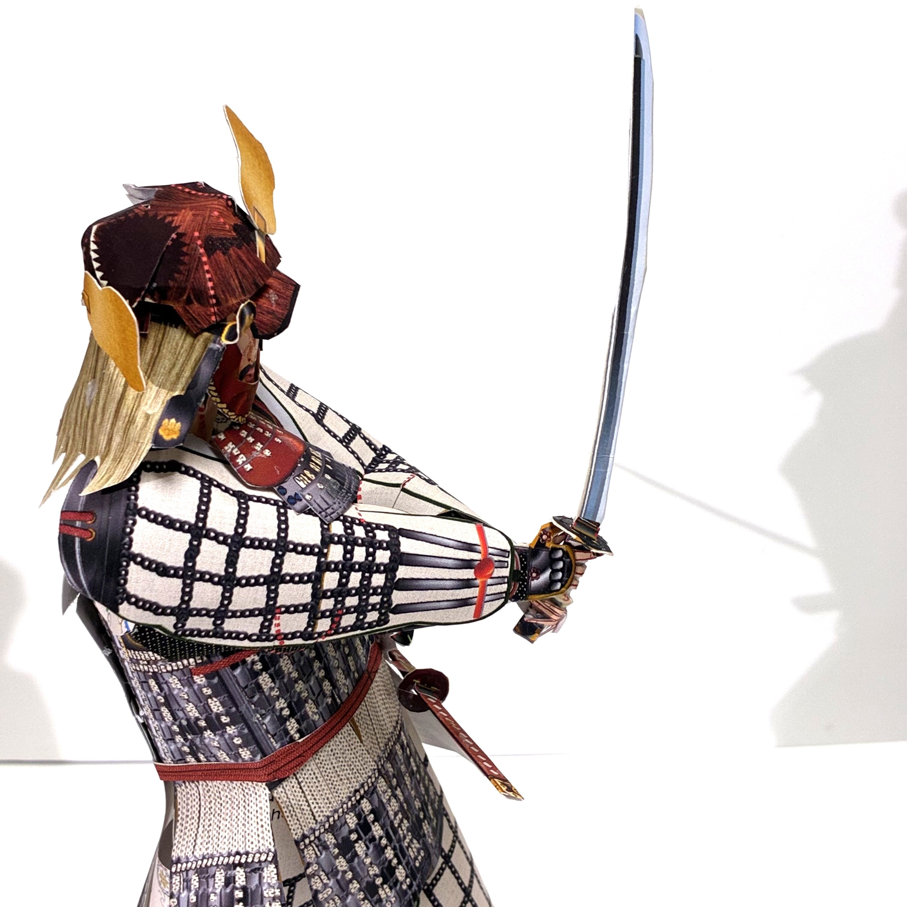 1/7スケール 戦国武将×甲冑シリーズ NO.2 「豊臣秀吉」銀伊予札白糸威