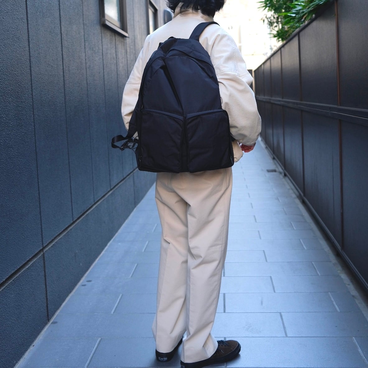 AMIACALVA(アミアカルヴァ) /Gabardine Backpack (L)- BLACK-(F006-BL