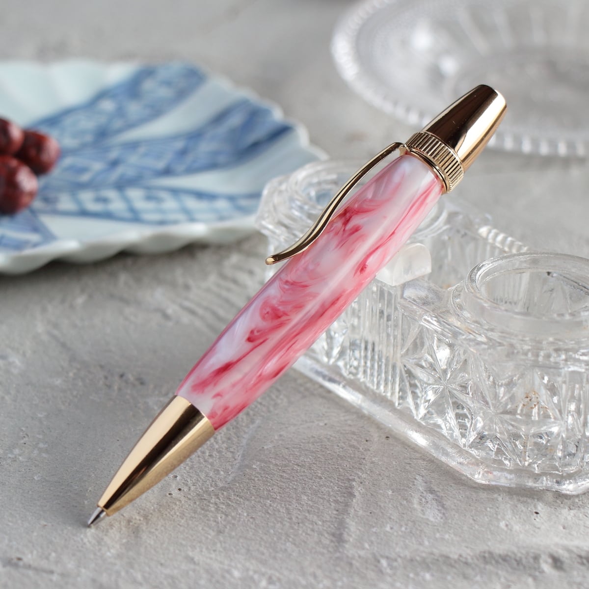 「ストロベリークリーム・Chouette ゴールド金具」手作りボールペン Viriditas ジェットストリーム芯対応