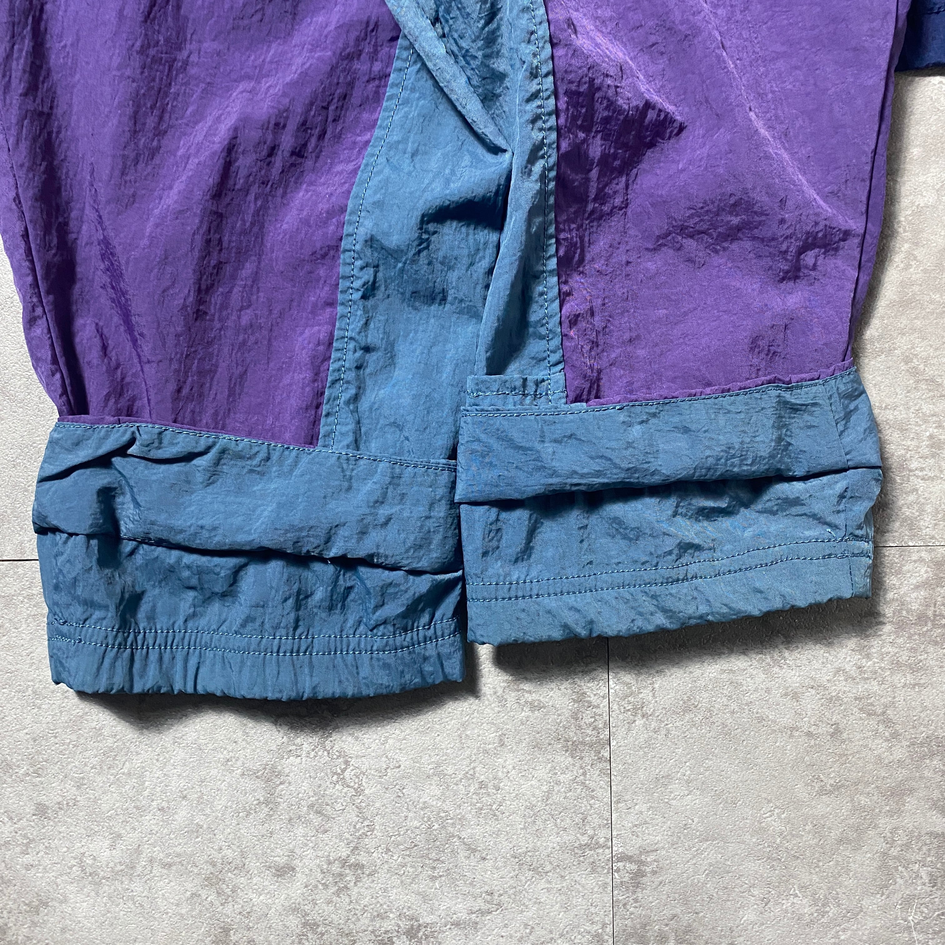 90's NIKE CHAMPS SPORTSタグ ナイキ スウォッシュ 刺繍ロゴ ハーフ