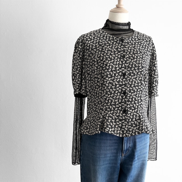 1980s Monotone Botanical Dot Peplum Top