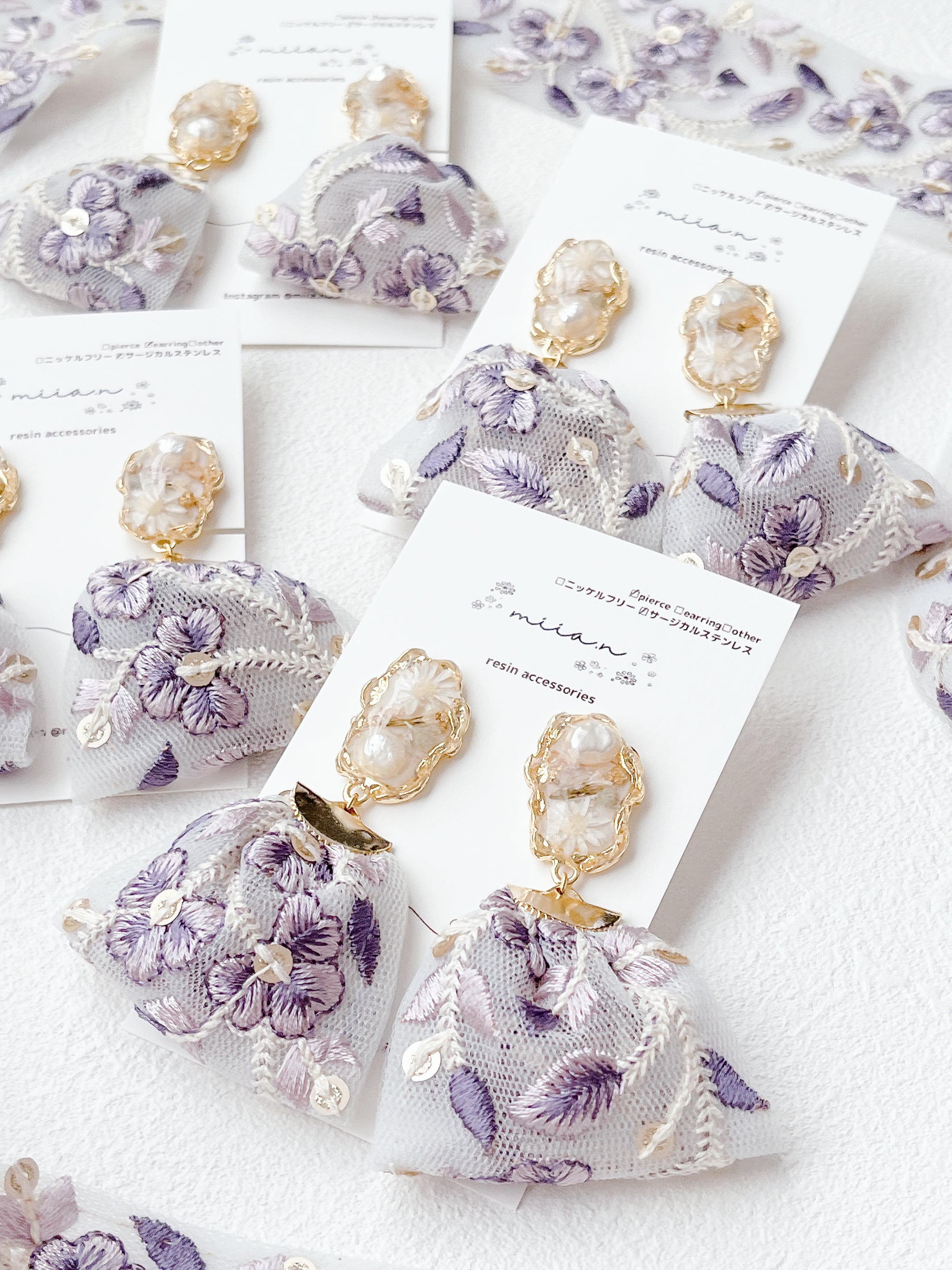 purple flower & インド刺繍リボン イヤリング／ピアス | Pay ID