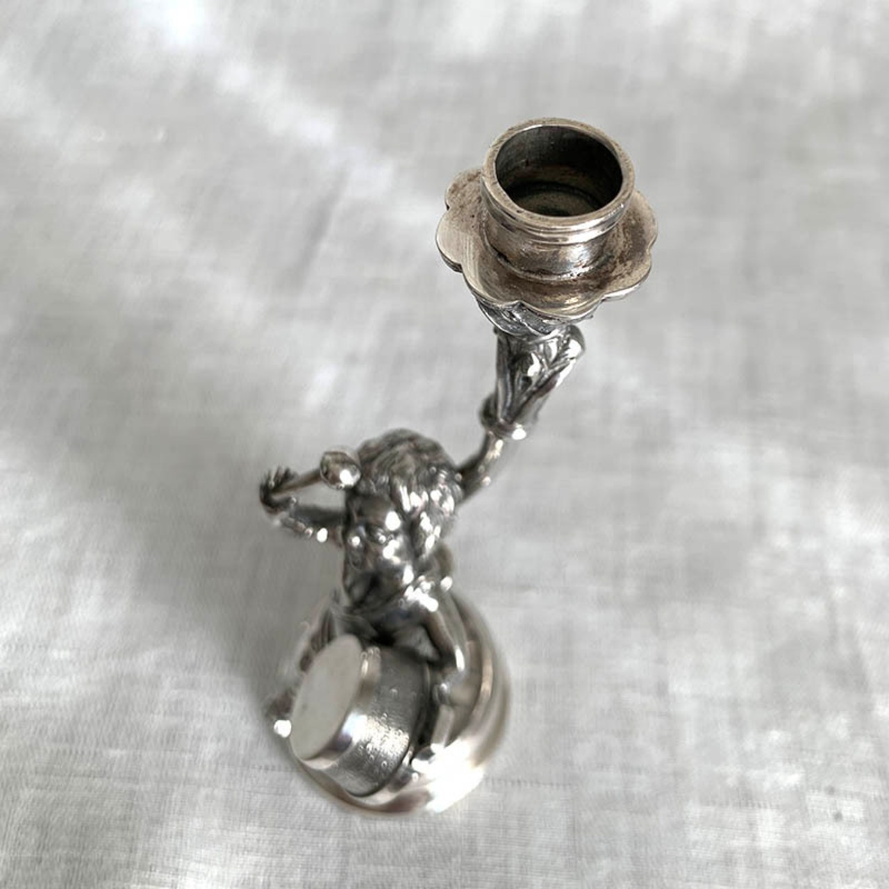 天使のキャンドルスタンド シルバー 太鼓（スペイン）キャンドルホルダー　エンジェル　音楽隊 16OTb15-2