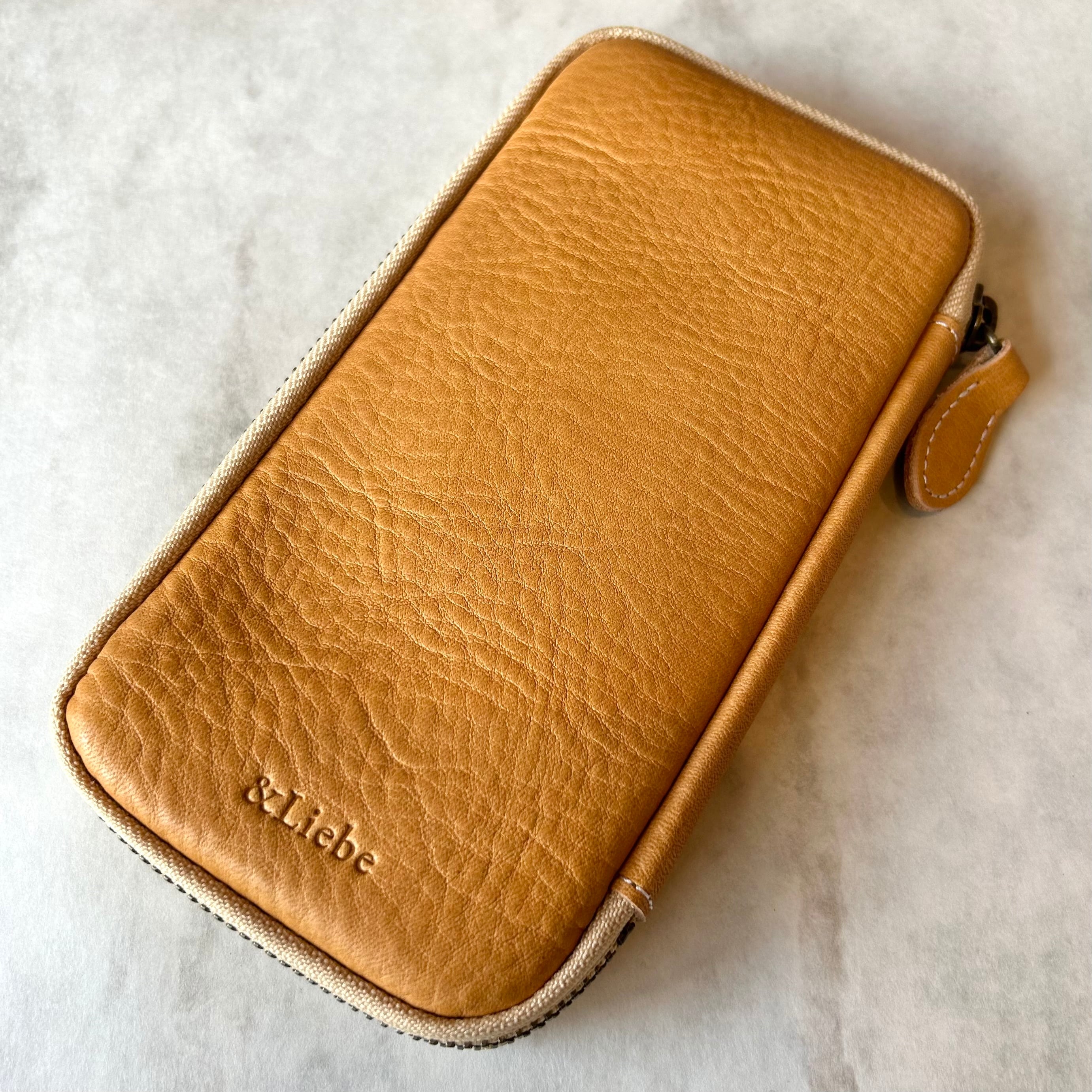 ＆Liebe「大切な6本を守って、眺めるジップペンケース（栃木レザー