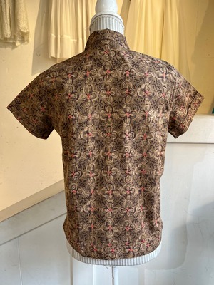 50's 60's brown flower print open collar blouse