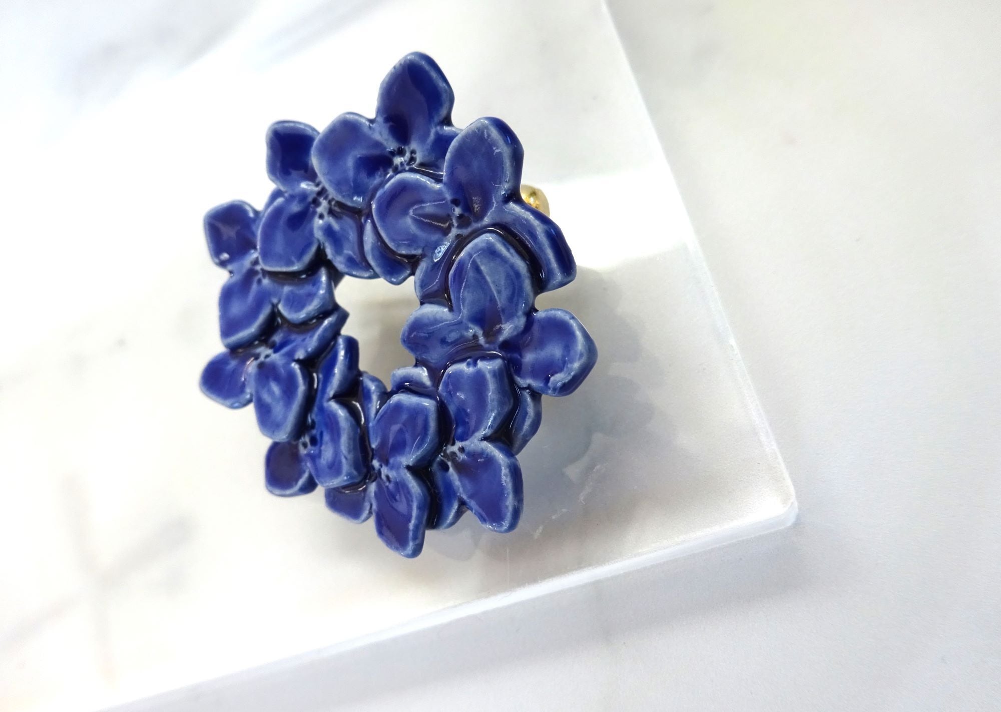 花のbroach 〈ニチニチソウ）青 | irodori