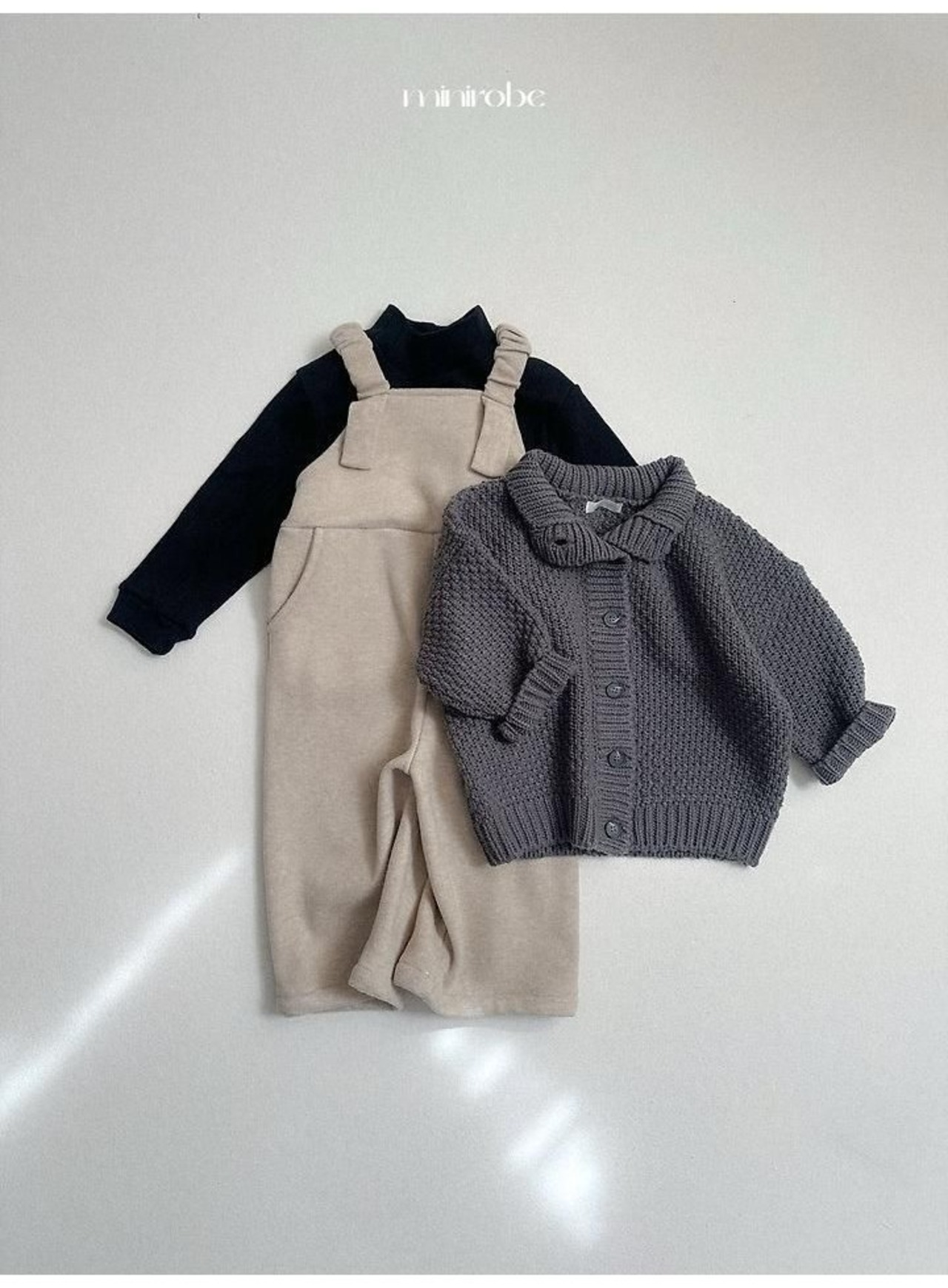 〖取寄〗韓国子供服 / 26winter / minirobe / ワッフルハイネックカーディガン / キッズ *S~XL*