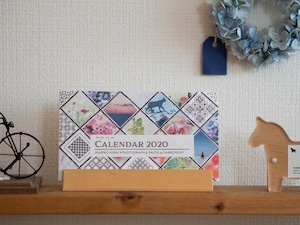 活版印刷カレンダー2020（木製スタンド付き）＊Mariko Hirai ＊ Photo＆Pastel & Embroidery