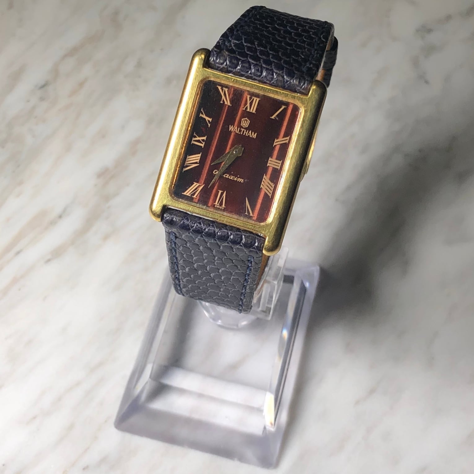vintage WALTHAM manul winding watch 