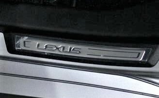 Lexus GS Illuminated Door Sill Set (RHD) | LEXUS FASHION STORE