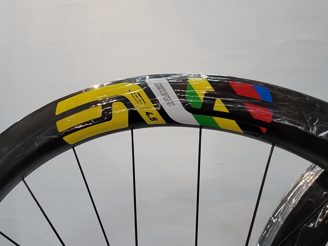 【数量限定】ENVE SES 4.5 世界王者&マイヨジョーヌカラー