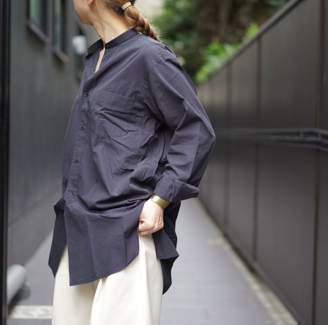 COMOLI(コモリ)バンドカラーシャツ navy | Debby