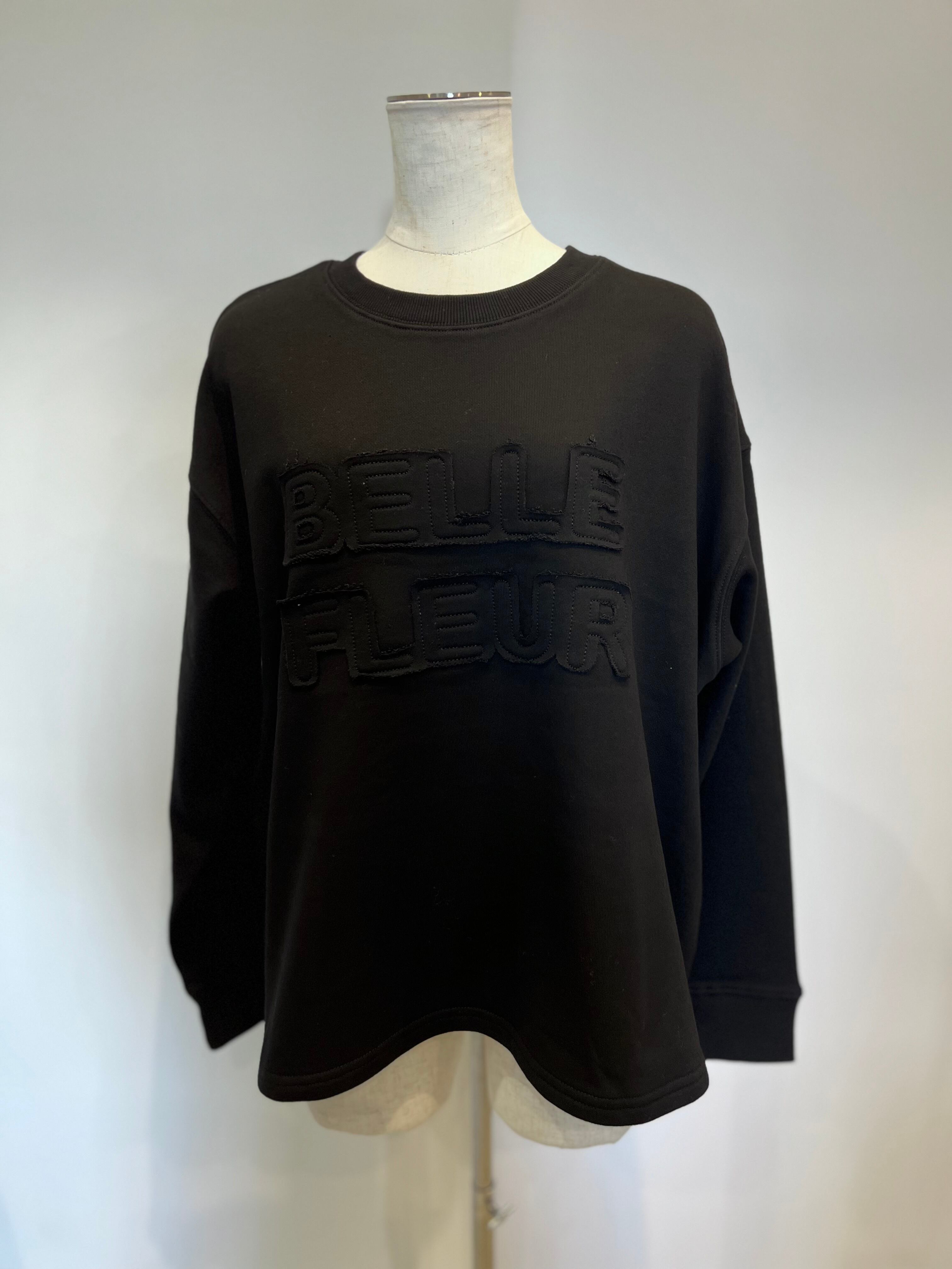 【SELECT】刺繍アップリケロゴトレーナー