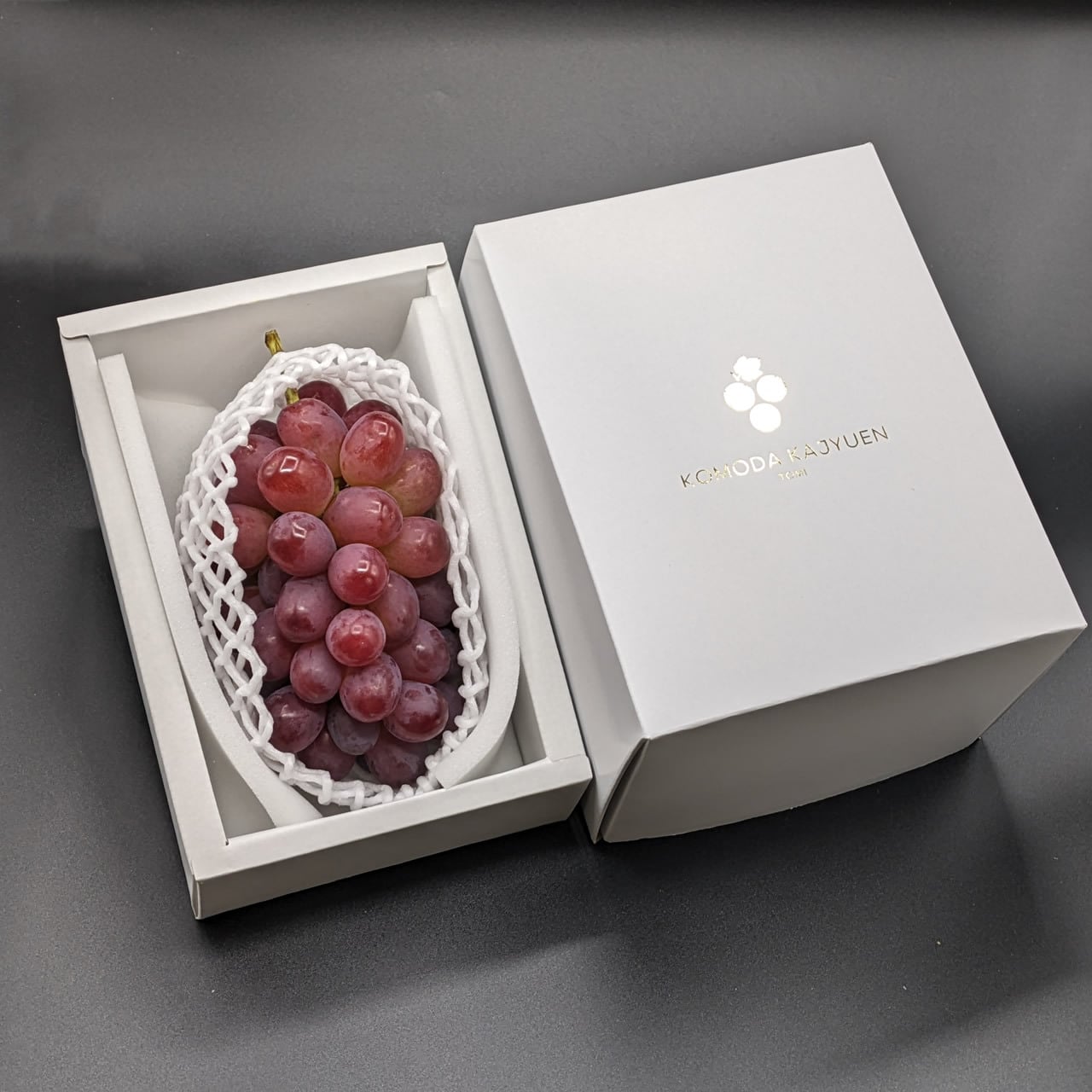 ご確認用　信州産クイーンニーナ 楽天市場】10月中旬発送 特選 クイーンニーナ 種なし ぶどう