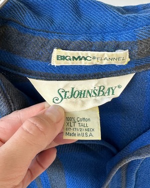 -St John's Bay- Vintage 80-90s XL Flannel Shirt made in USA