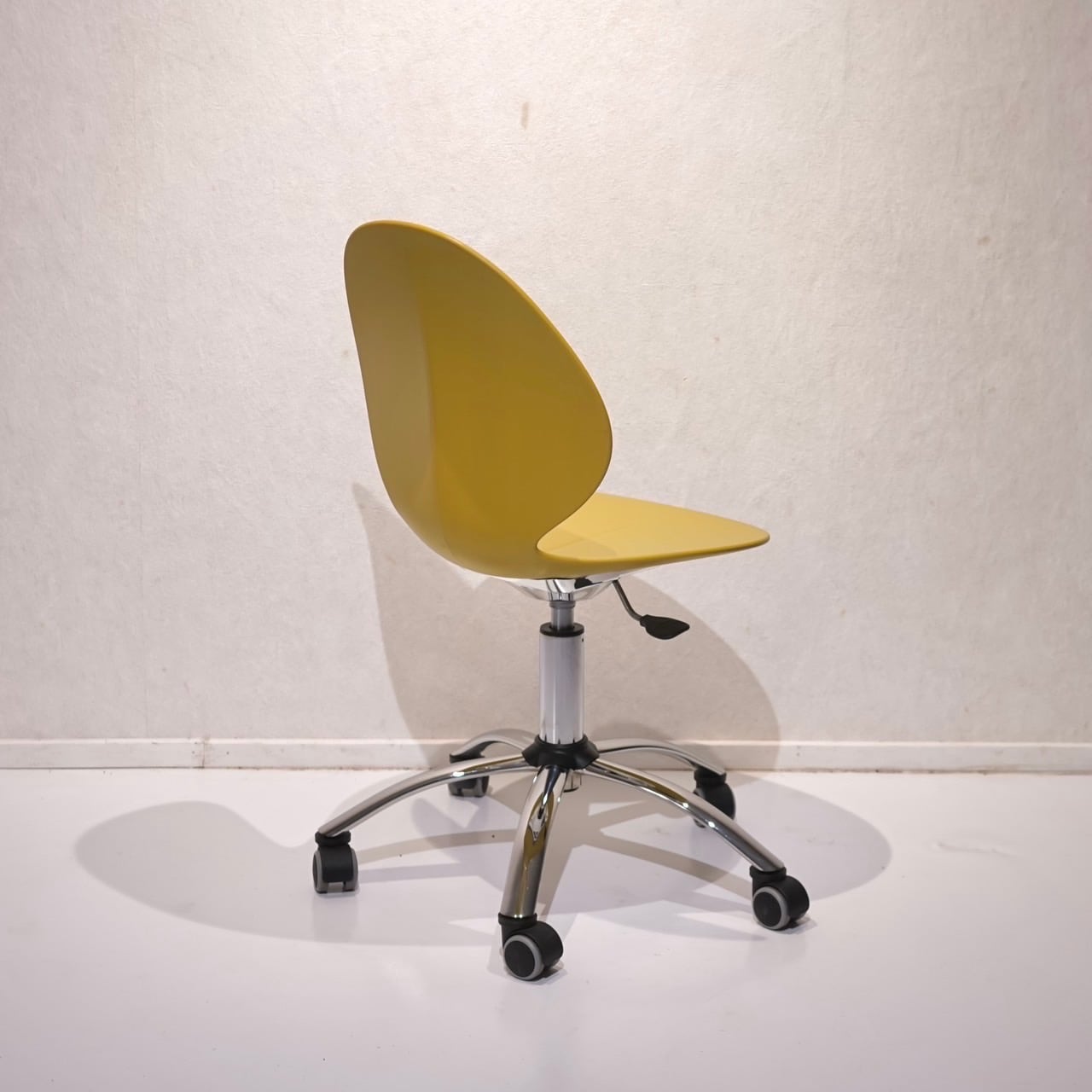 Calligaris カリガリス BASIL バジル オフィスチェア デスクチェア