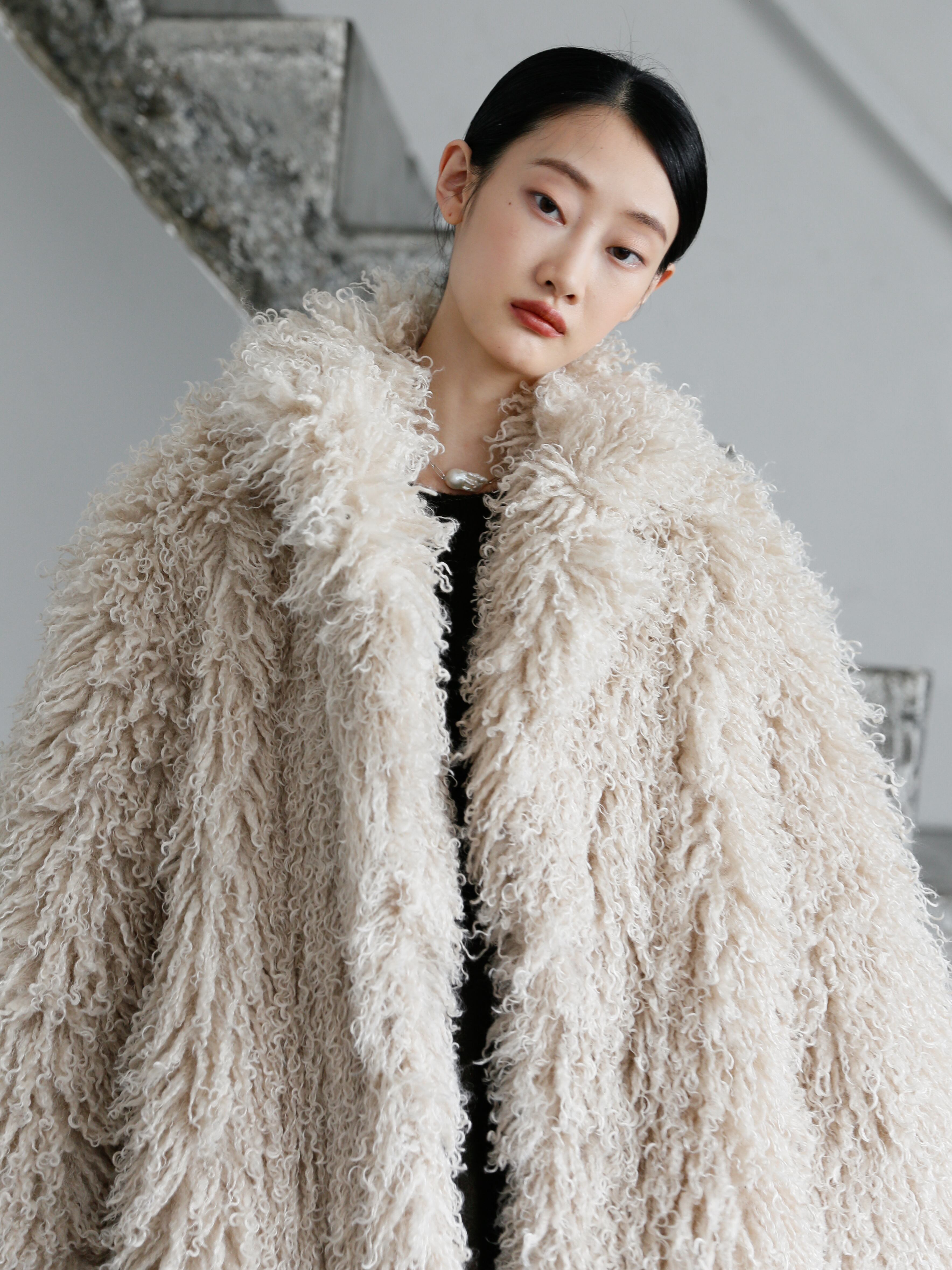 curly eco fur coat | Katrin TOKYO curly eco fur coat | Katrin TOKYO