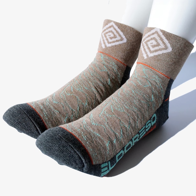 ELDRESO / Pleasures Socks（Beige）E7603014