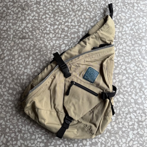 STUSSY / 00’s sling bag