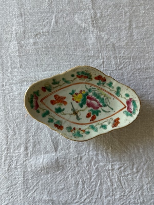 18c Antique Chinese footed ひし形フリル皿