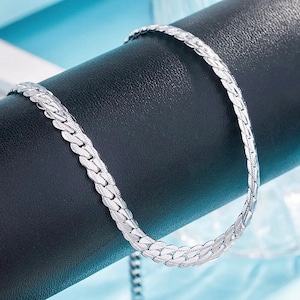 Silver chain necklace/bracelet