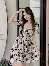 バックオープンフラワーフレアワンピース D1385