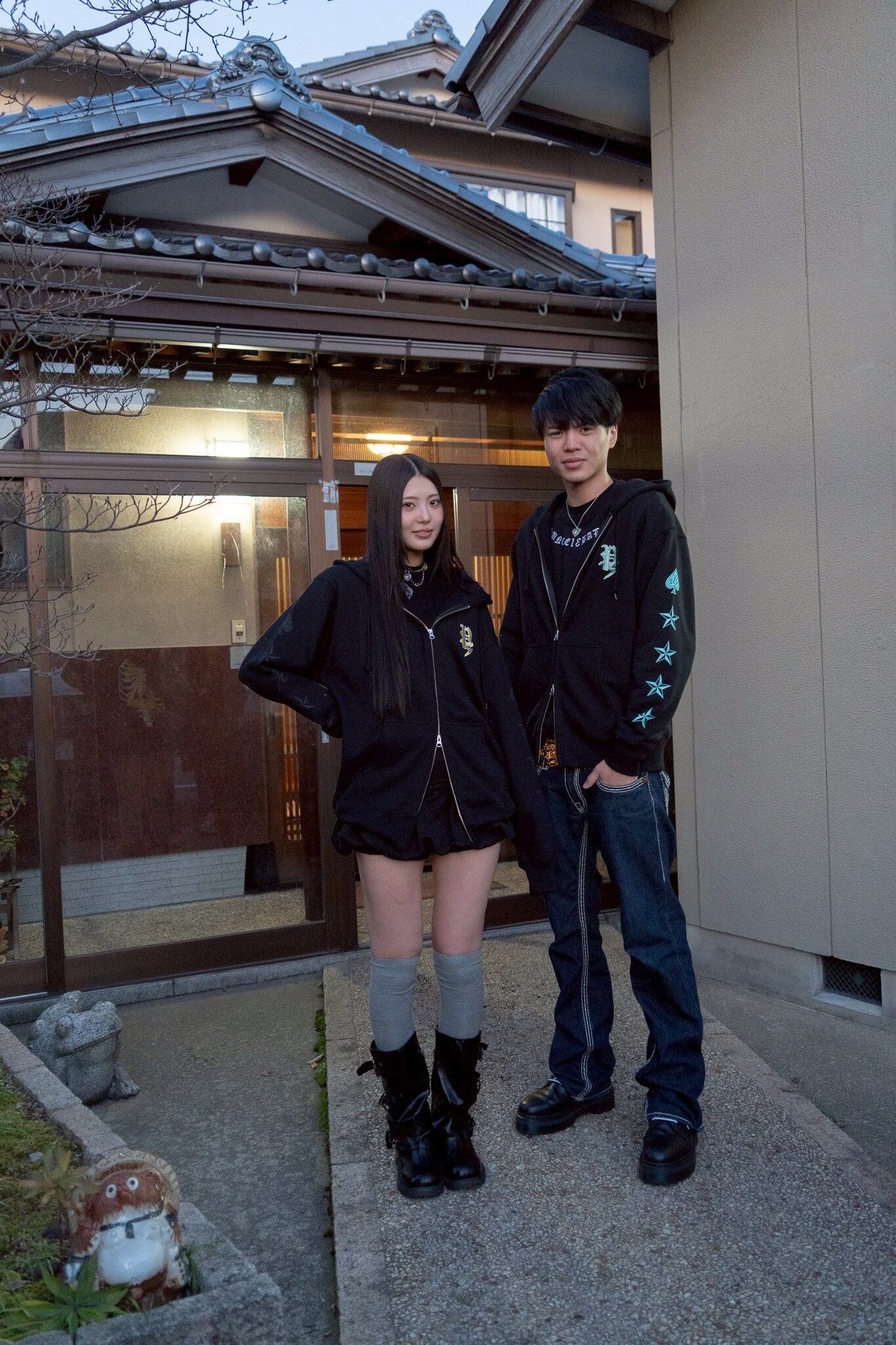 NOCROSSINGBYBONDSボーンナンバリングWZIPパーカー黒✖︎ティファニー