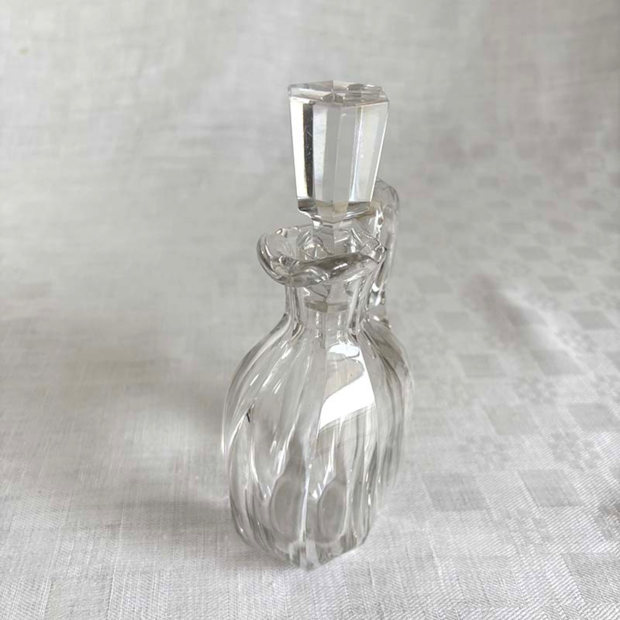 バカラBACCARAT ビネガー入れ　オイル入れ　ビネガーボトル　 12twab3