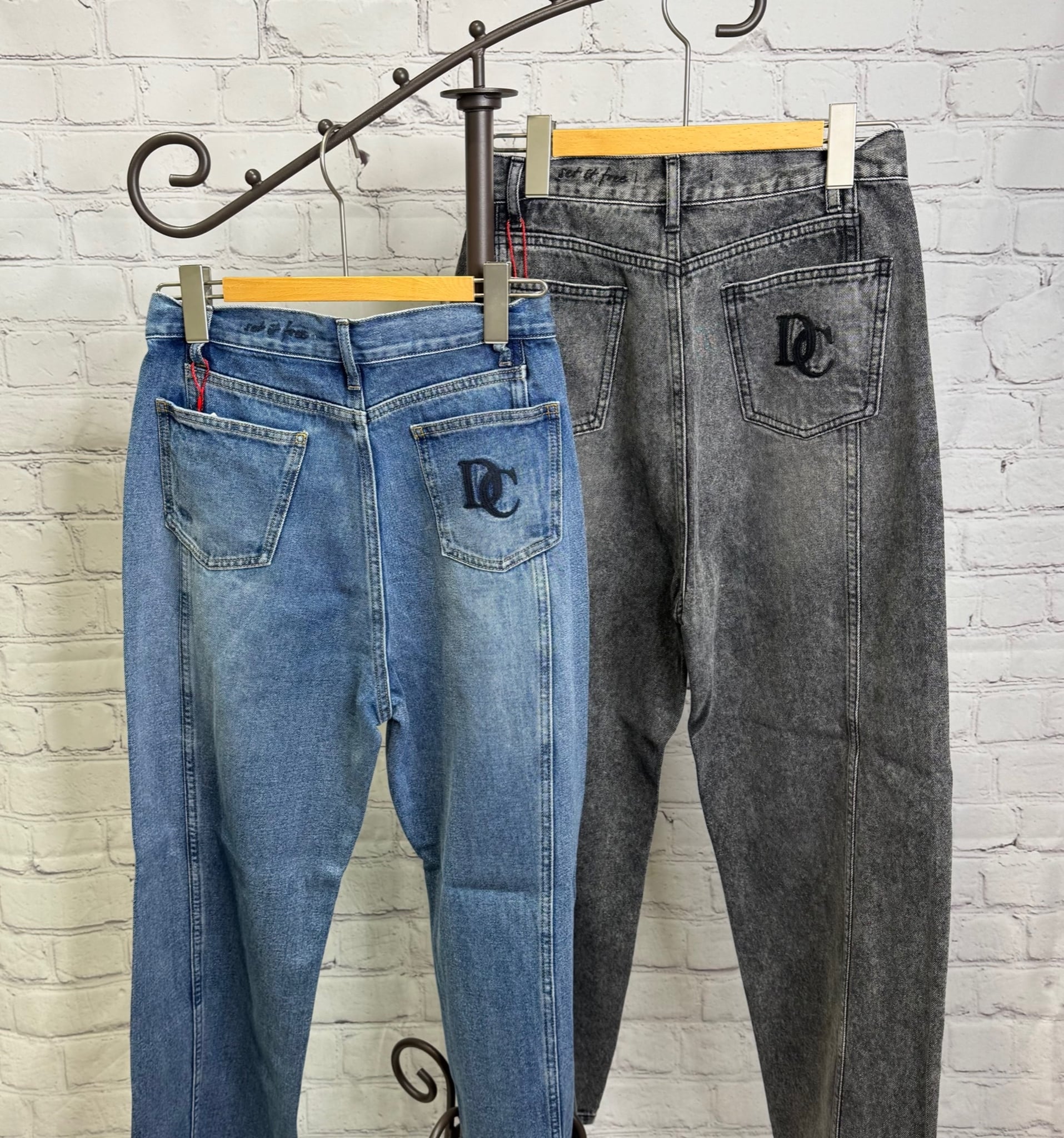 【美品】dignitecollier　ディニテコリエ　 別珍　デニムパンツ SALE！Dignite collier ディニテコリエ 別珍デニムパンツ 80256363