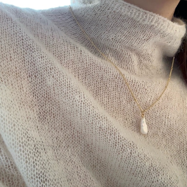 One Pearl necklace