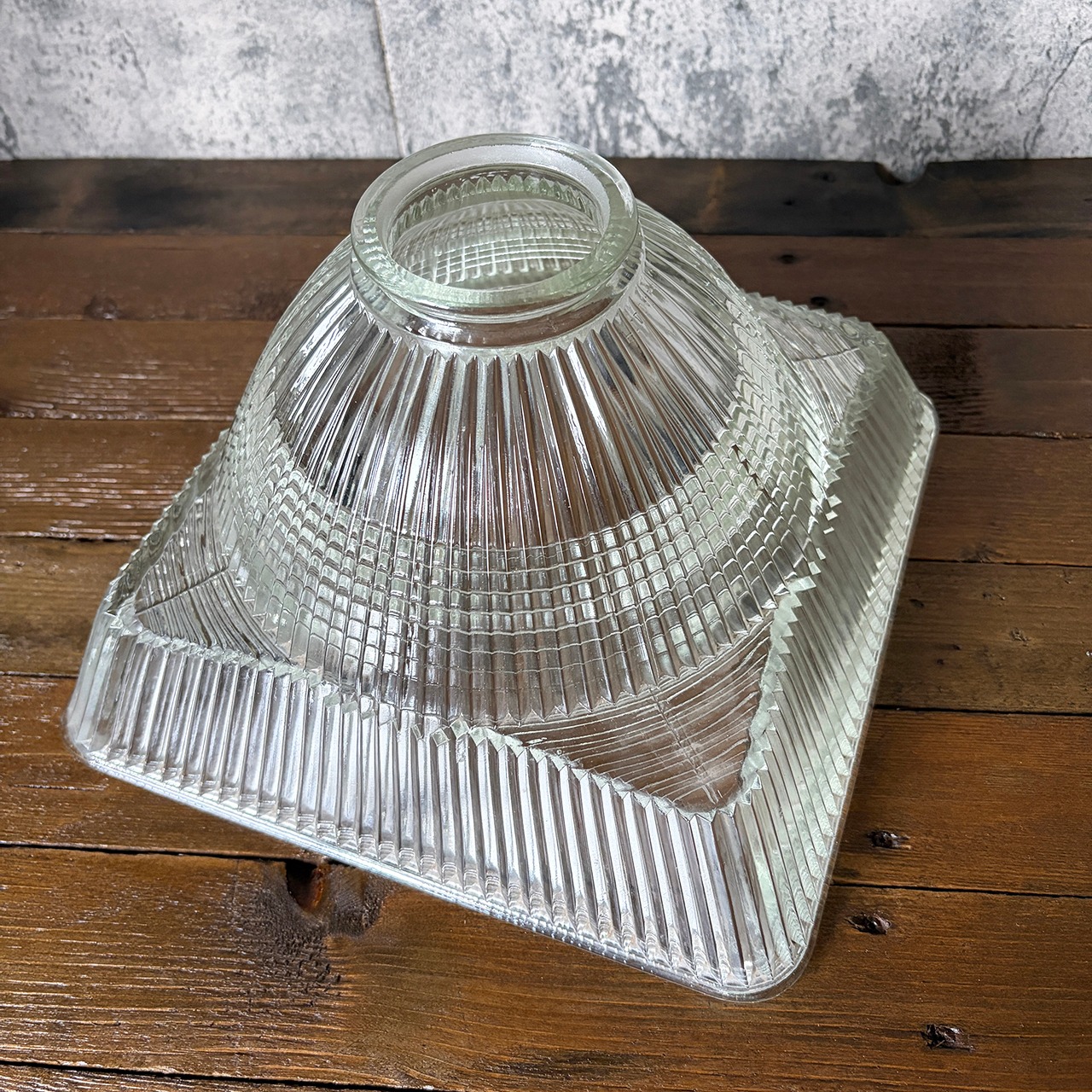 Vintage Holophane Prismatic Glass Square Dome Shade 10-5/8 inch #1 ホロフェーン プリズマティック スクエアドーム グラスシェード #1 刻印有 中古