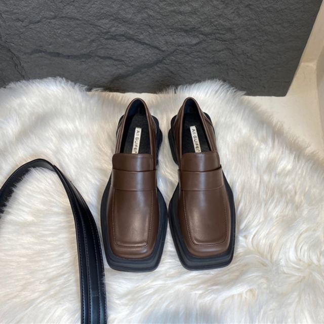 square toe platform loafers J00096
