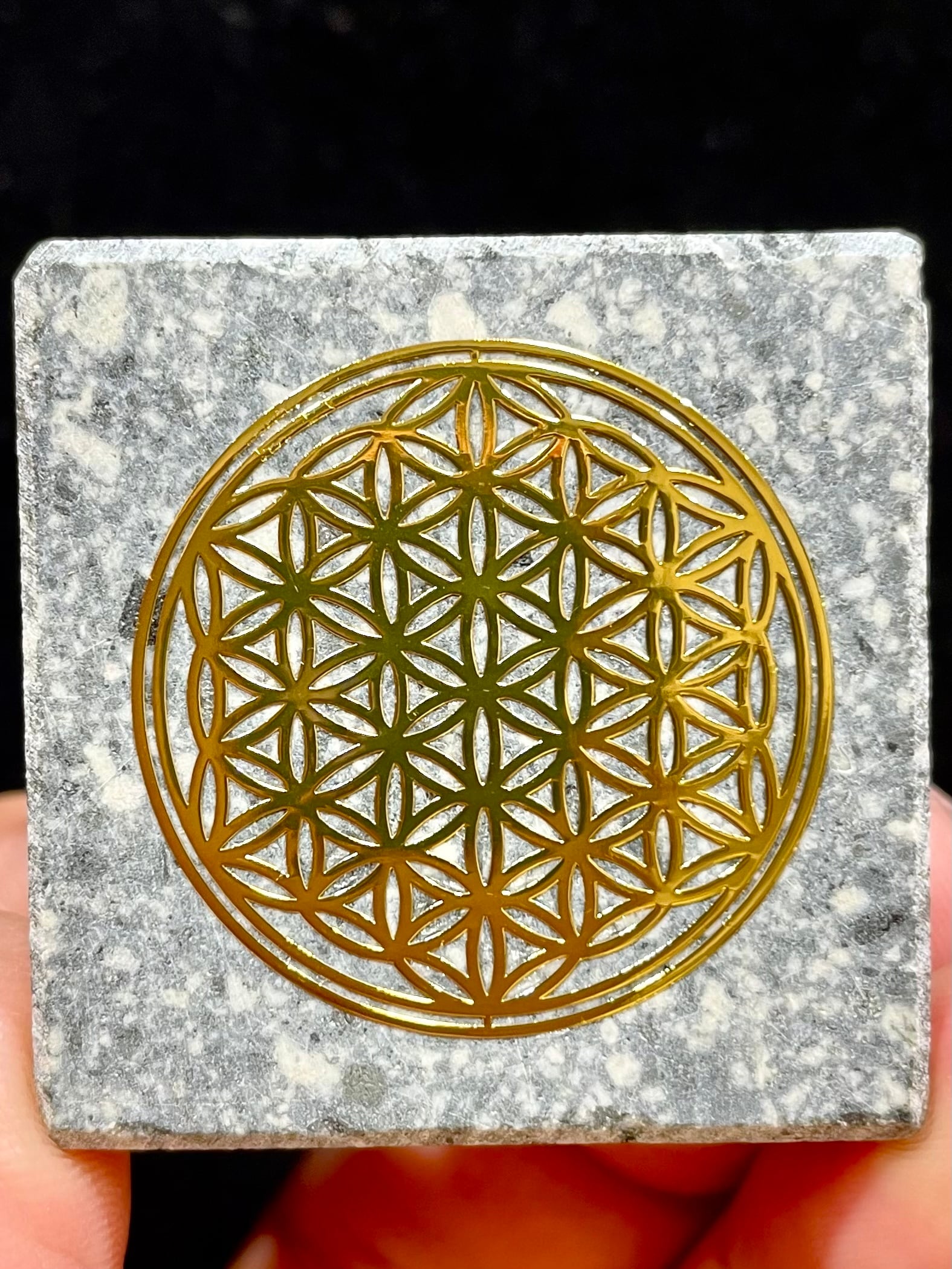 1) 霊石「遠野の石」ヒーリング・エナジープレート小型(フラワーオブ