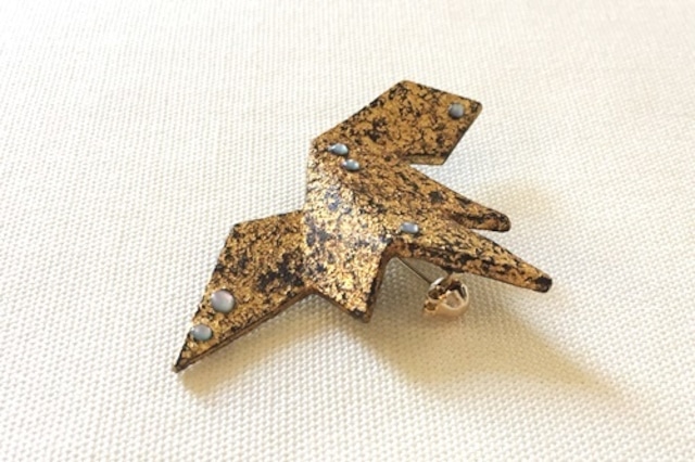 金箔ブローチ leaf broach